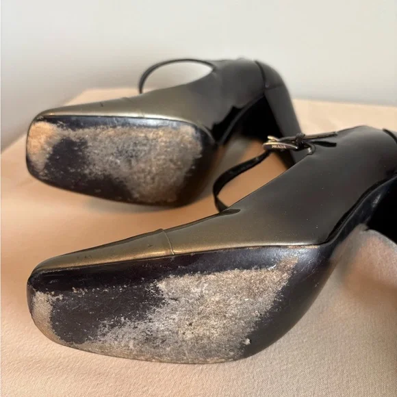 Prada Ombré Patent Leather Mary Jane Pumps - IT 39 - Picture 6 of 10